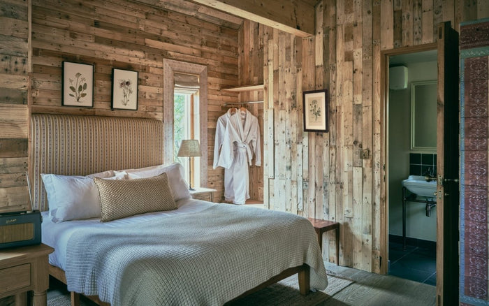 Natural Weathered Reclaimed Wood Cladding - WoodCladding.co.uk